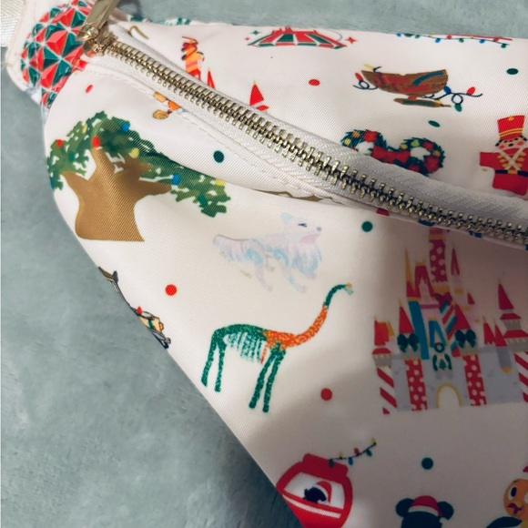 Fanny Pack Disney Belt Bag for Disneyland & Travel Christmas - Picture 7 of 9
